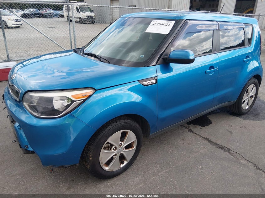 2015 KIA SOUL auction photo 2