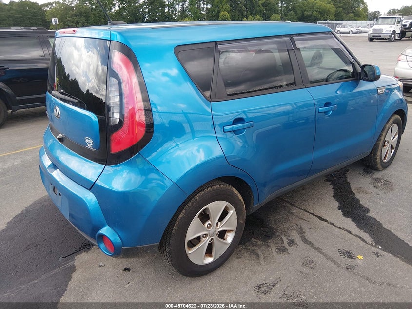 2015 KIA SOUL auction photo 4