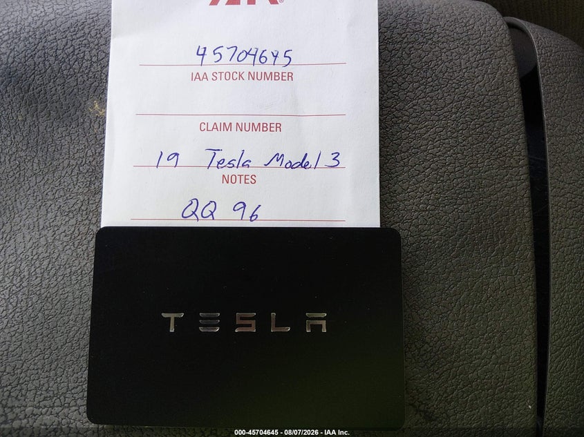TESLA MODEL 3 - zdjęcie 11