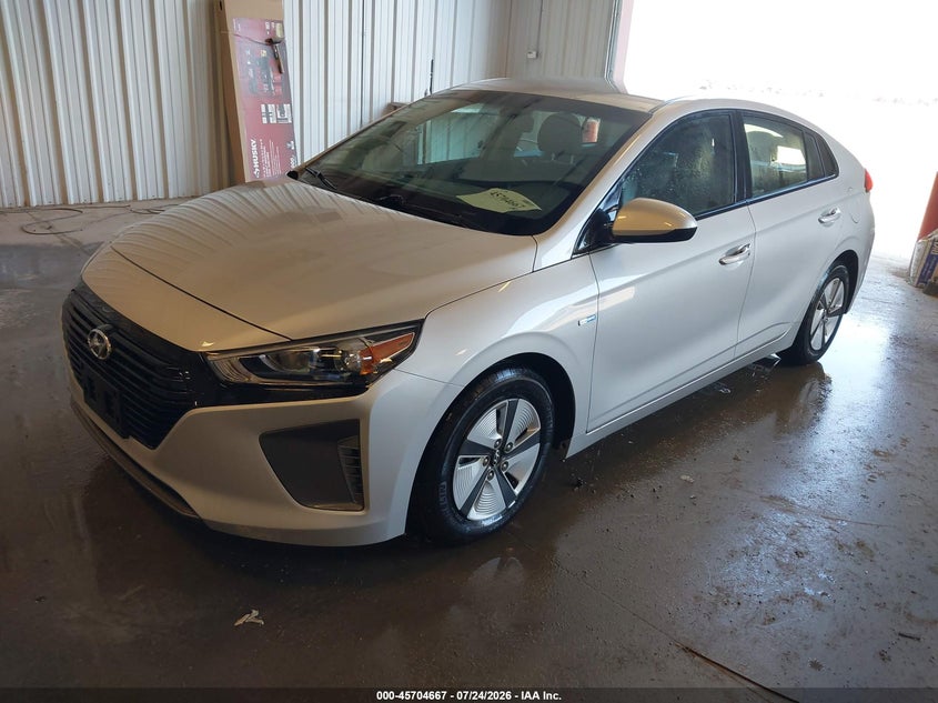 2018 HYUNDAI IONIQ HYBRID auction photo 2