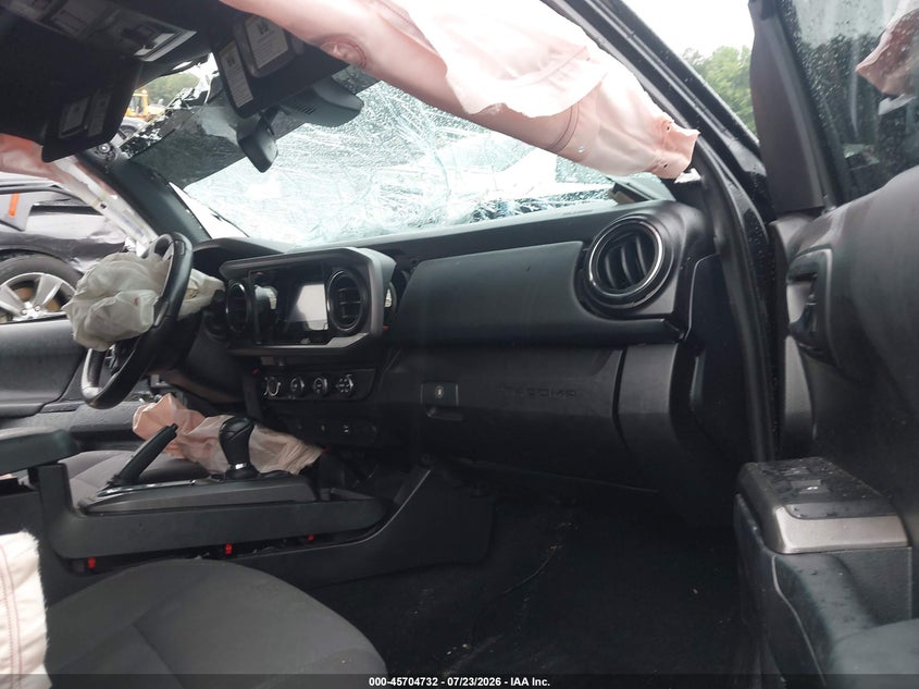 2019 TOYOTA TACOMA auction photo 5