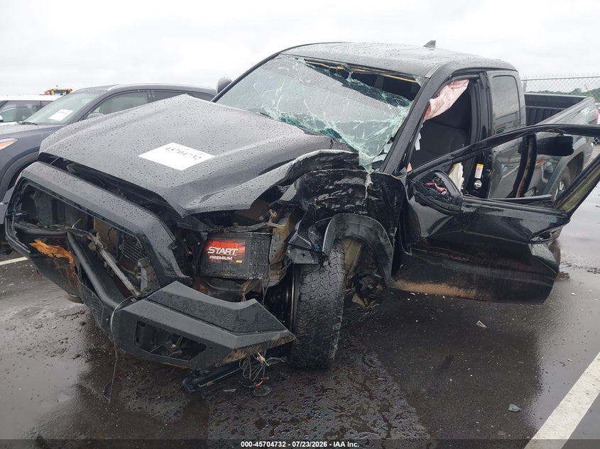 2019 TOYOTA TACOMA auction photo 6