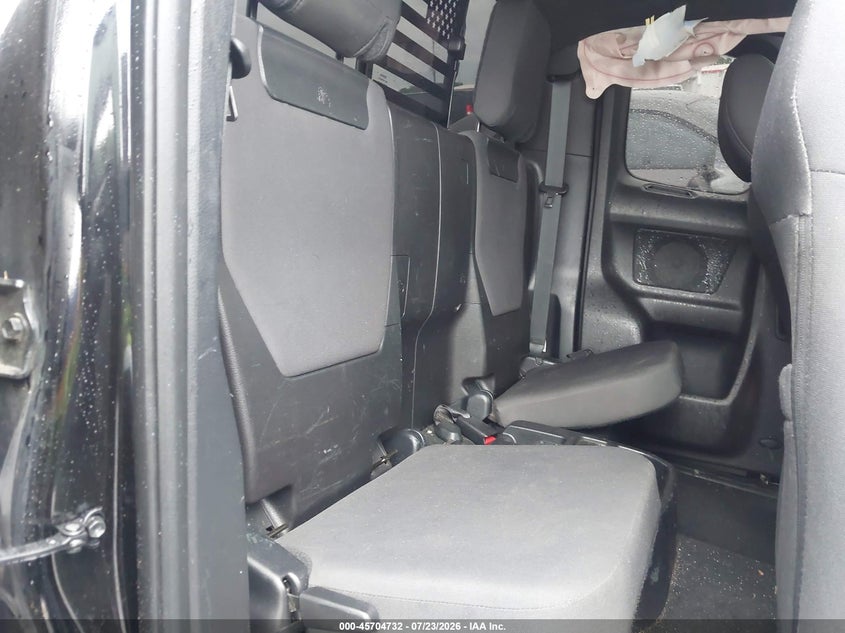 2019 TOYOTA TACOMA auction photo 8