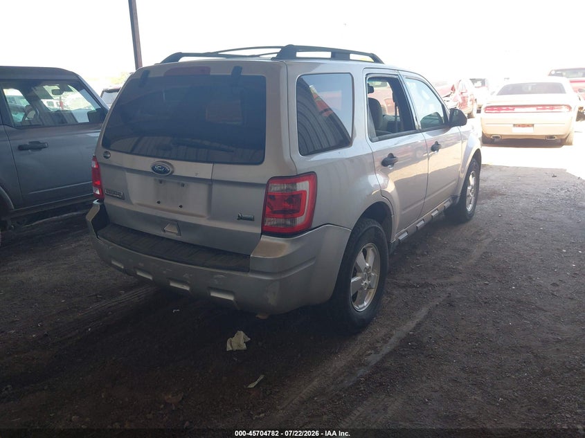 Vin: 1fmcu9dg8ckb42839, lot: 46203438, ford escape xlt 20124