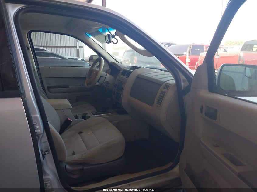 2012 FORD ESCAPE auction photo 5
