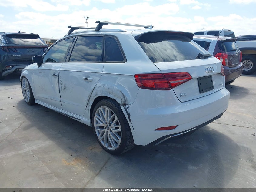 2018 AUDI A3 E-TRON — zdjęcie 3