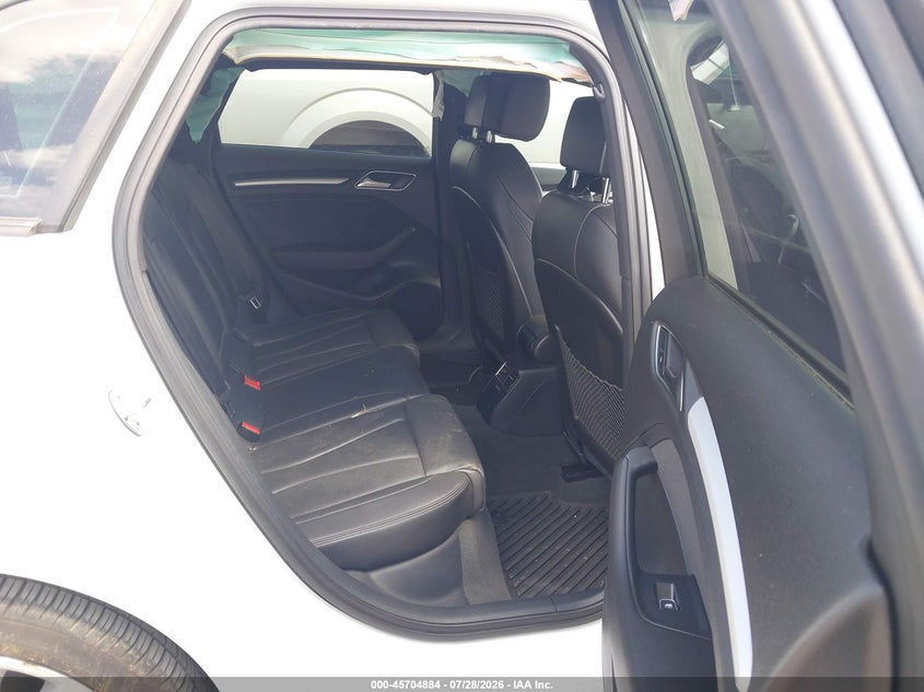 2018 AUDI A3 E-TRON auction photo 8