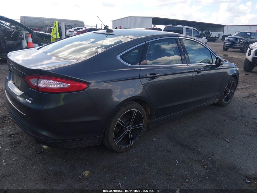 2015 FORD FUSION auction photo 4
