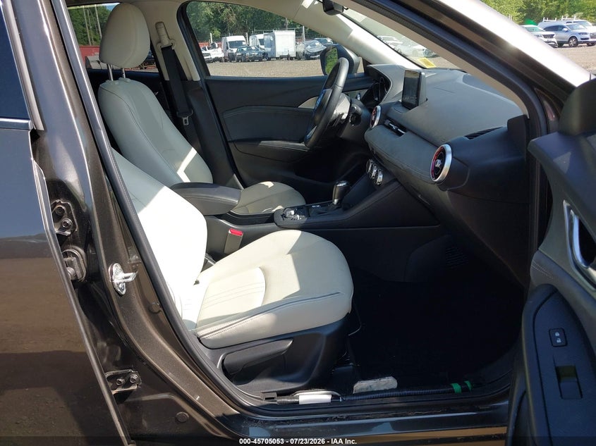 MAZDA CX-3 2019 VIN JM1DKFD71K1400992
