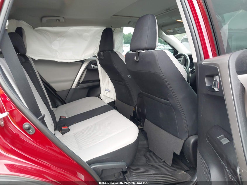 2018 TOYOTA RAV4 auction photo 8