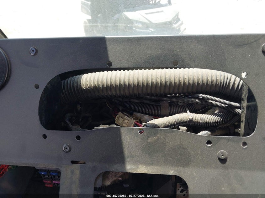 2014 FORD F-59 COMMERCIAL STRIPPED auction photo 5