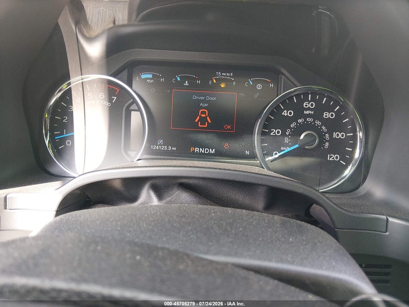 2017 FORD F-150 PLATINUM · Фото 7