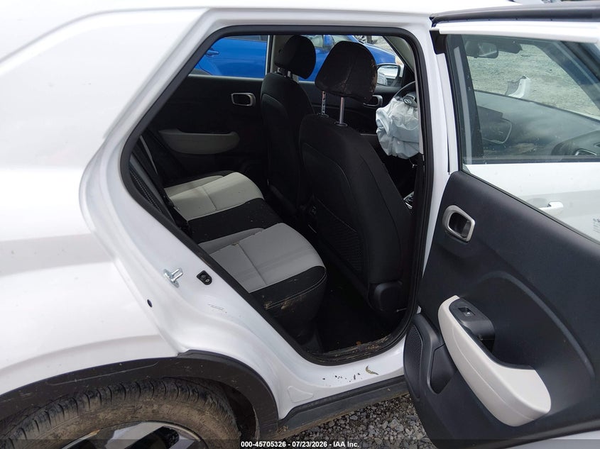 2025 HYUNDAI VENUE auction photo 8