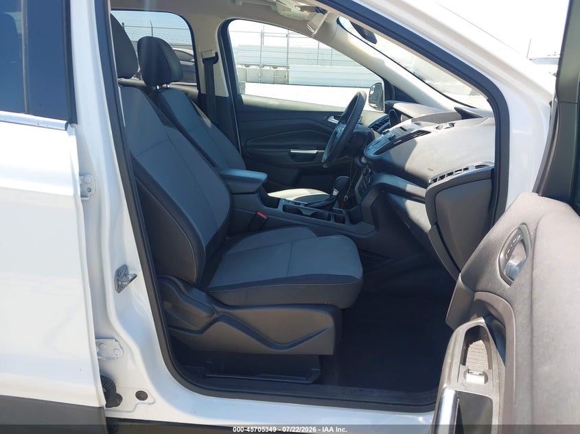 2017 FORD ESCAPE auction photo 5