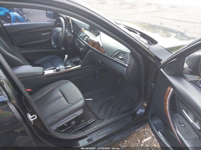 2014 BMW 320I auction photo 5