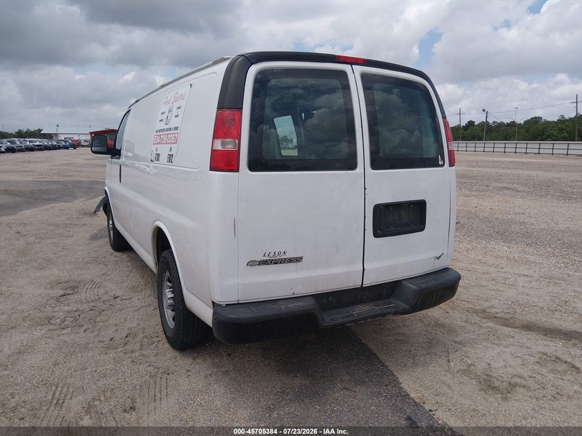 2017 CHEVROLET EXPRESS 2500 auction photo 3