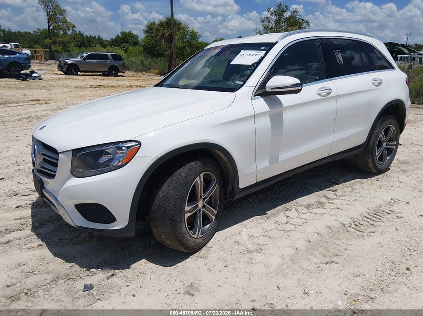 2016 MERCEDES-BENZ GLC 300 auction photo 2