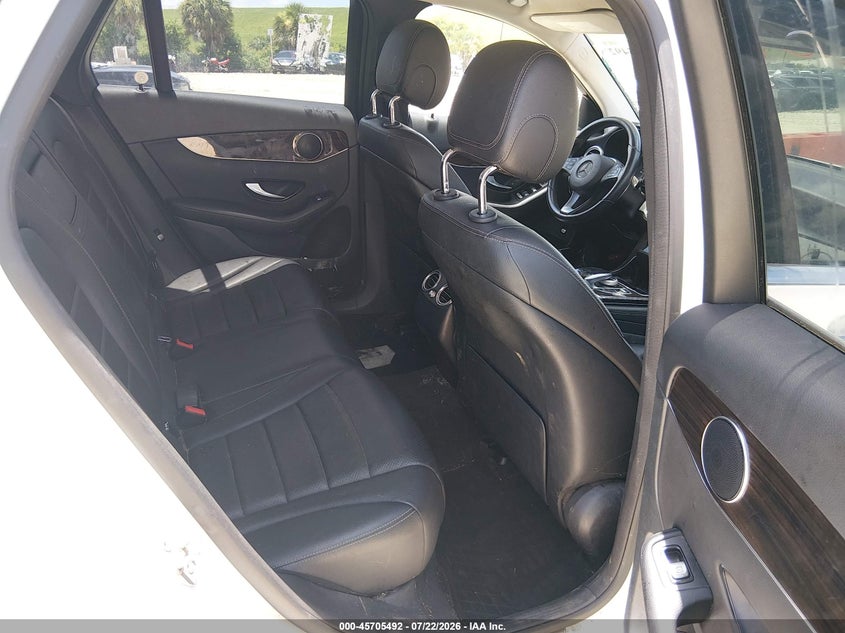 2016 MERCEDES-BENZ GLC 300 auction photo 8
