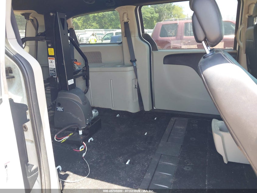 2019 DODGE GRAND CARAVAN auction photo 8