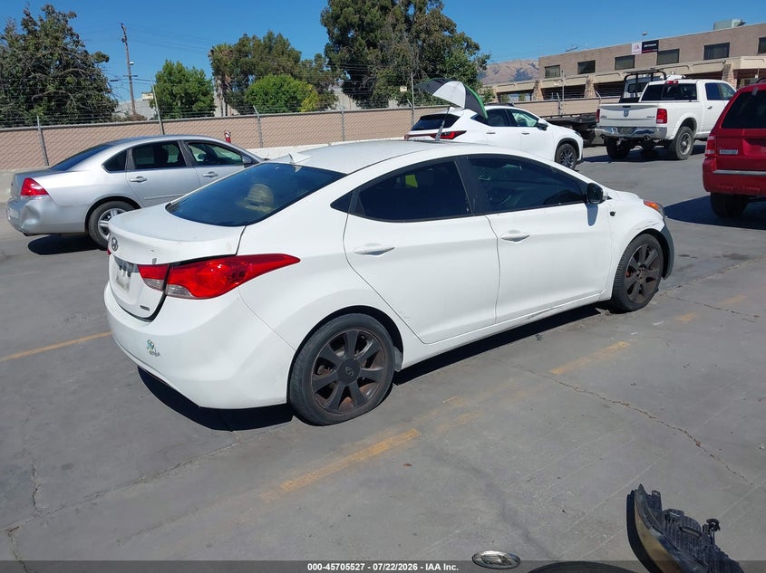 2011 HYUNDAI ELANTRA auction photo 4
