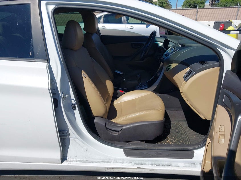 2011 HYUNDAI ELANTRA auction photo 5