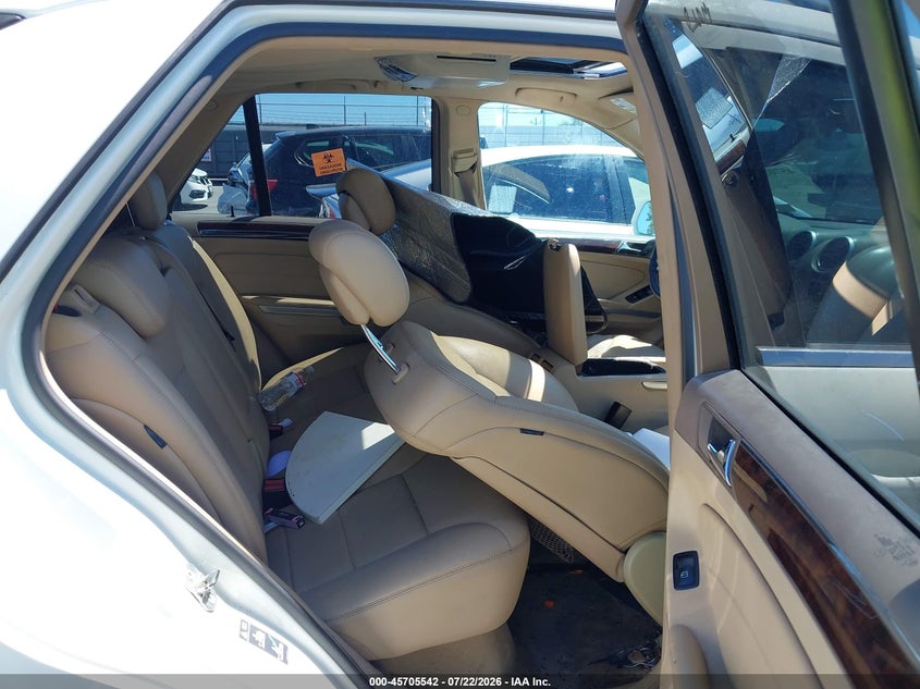 2010 MERCEDES-BENZ ML 350 auction photo 8