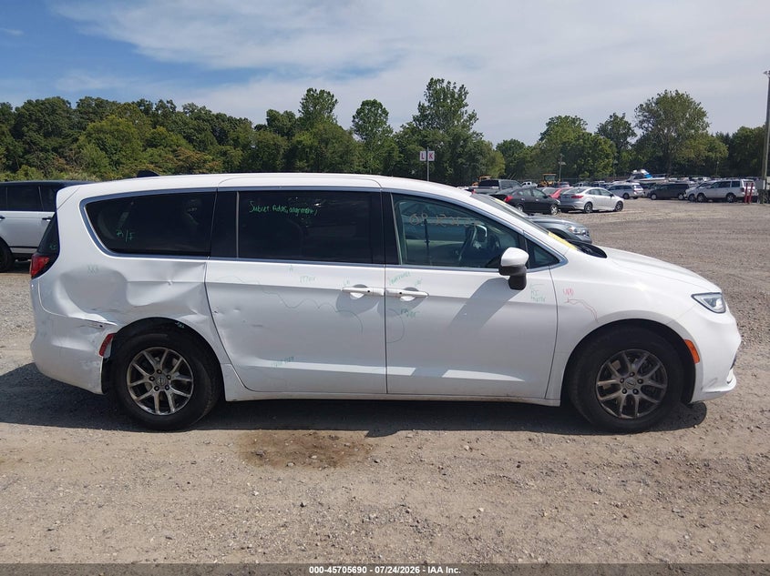 CHRYSLER PACIFICA - zdjęcie 13