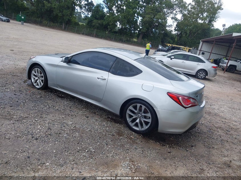 2013 HYUNDAI GENESIS auction photo 3