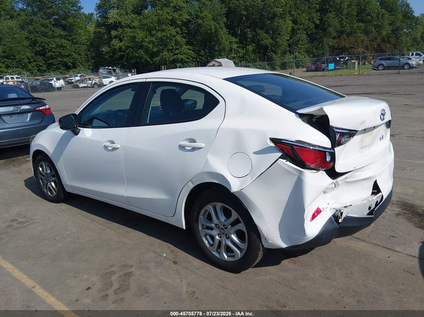 2018 TOYOTA YARIS IA auction photo 3
