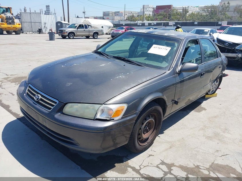 2001 TOYOTA CAMRY auction photo 2