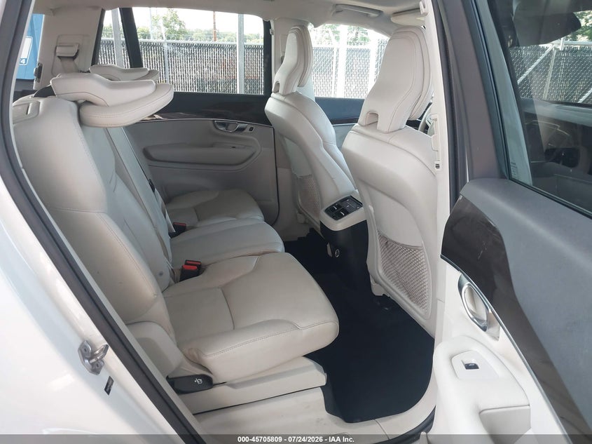 VOLVO XC90 - zdjęcie 8