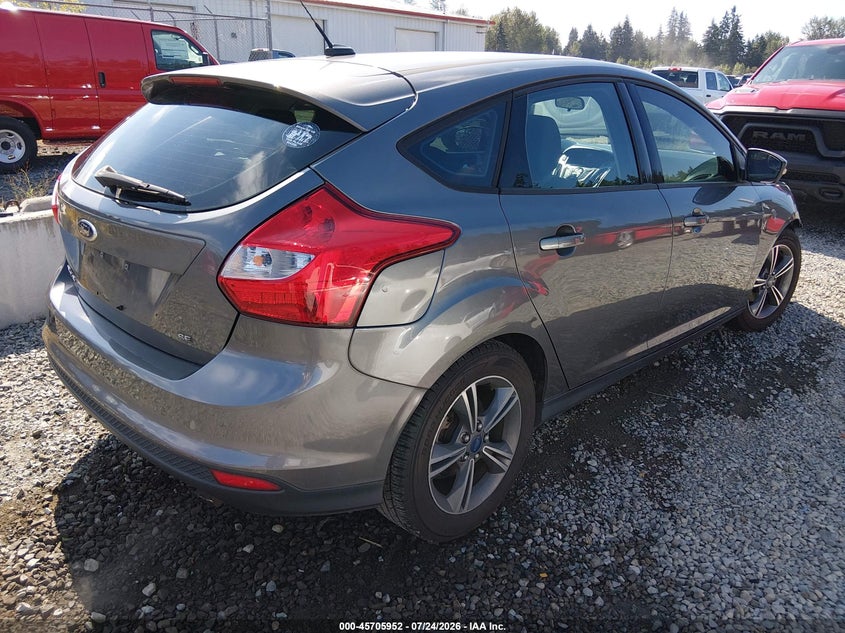 Vin: 1fahp3k21cl392610, lot: 46204608, ford focus se 20124