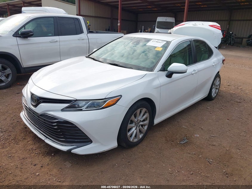 Vin: 4t1b11hk2ju140610, lot: 46204683, toyota camry le 20182