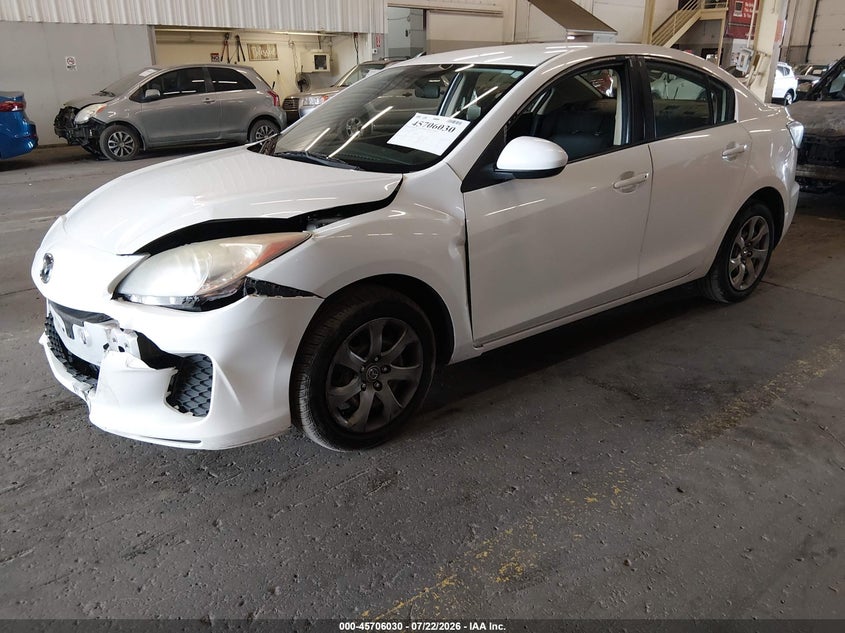 Vin: jm1bl1tg4d1722571, lot: 46204686, mazda mazda3 i sv 20132