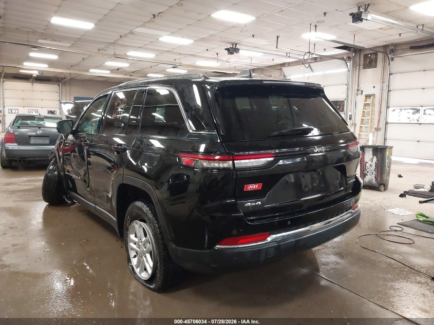 JEEP GRAND CHEROKEE 2024 VIN 1C4RJHAG5R8923720