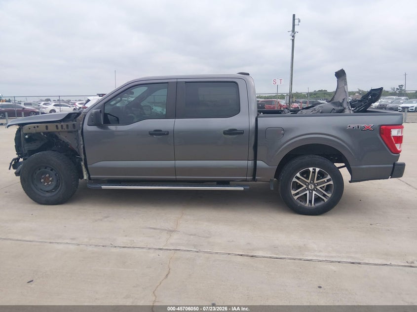 Фото 14 - FORD F-150
