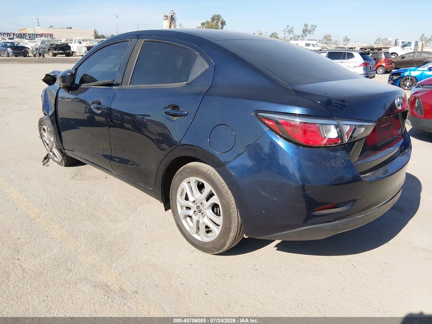 Vin: 3mydlbzv7gy143452, lot: 46204742, scion ia 20163