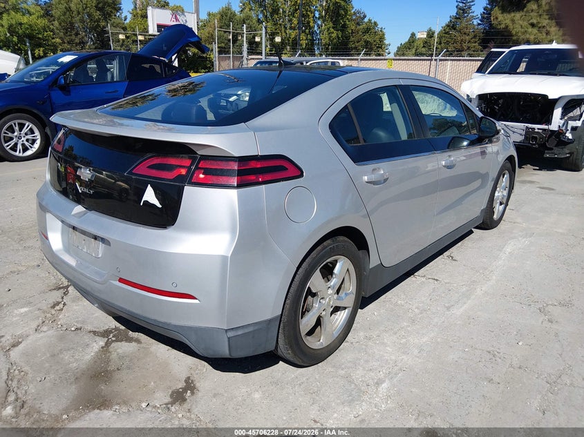 2011 CHEVROLET VOLT auction photo 4