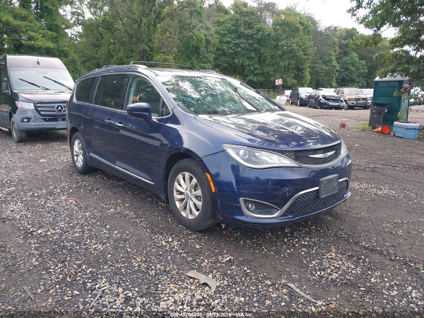 Vin: 2c4rc1bg3kr721436, lot: 46204963, chrysler pacifica touring l 20191