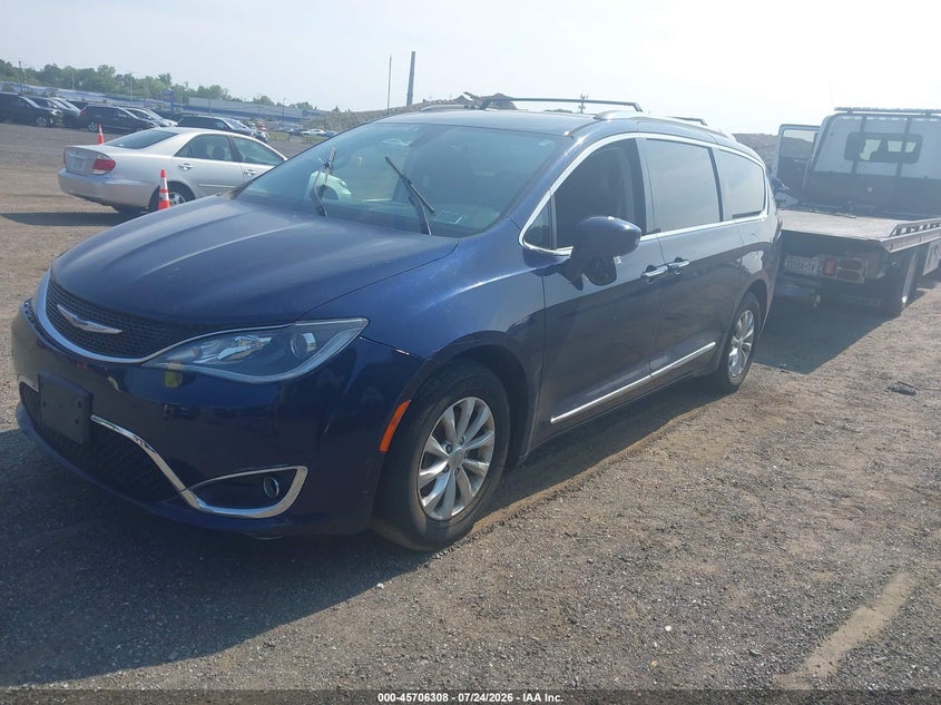 Vin: 2c4rc1bg3kr721436, lot: 46204963, chrysler pacifica touring l 20192