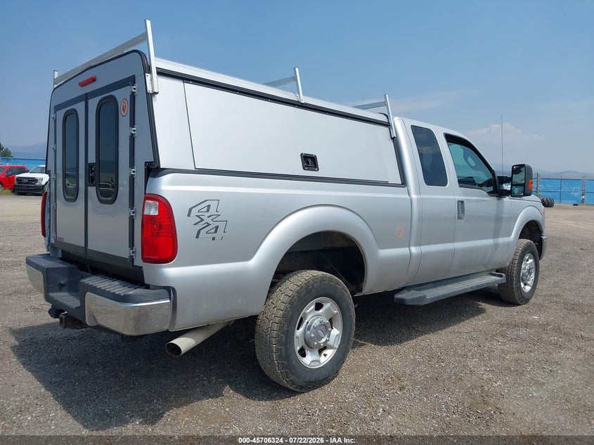 2011 FORD F-350 auction photo 4