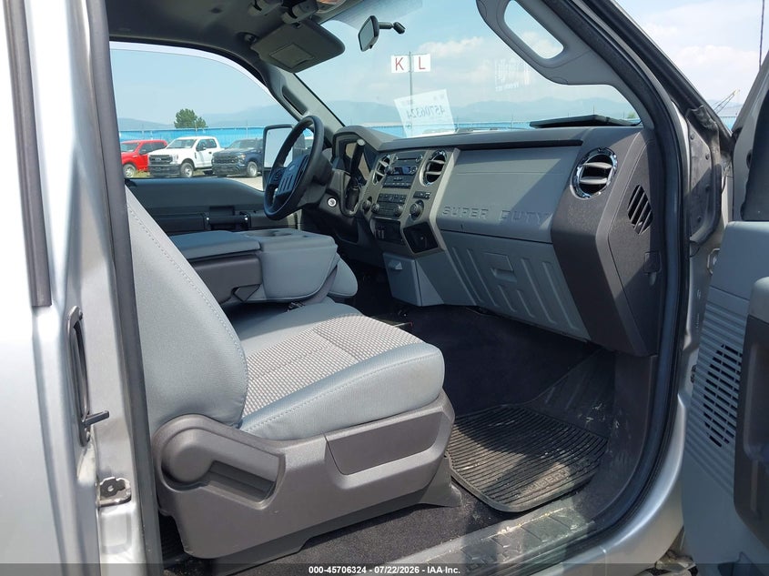 2011 FORD F-350 auction photo 5