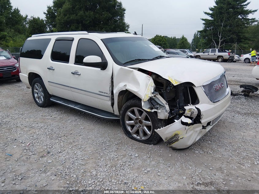 2011 GMC YUKON XL 1500 auction photo 1
