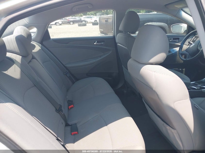 2013 HYUNDAI SONATA auction photo 8