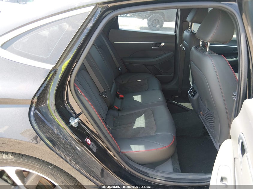 2021 HYUNDAI SONATA auction photo 8