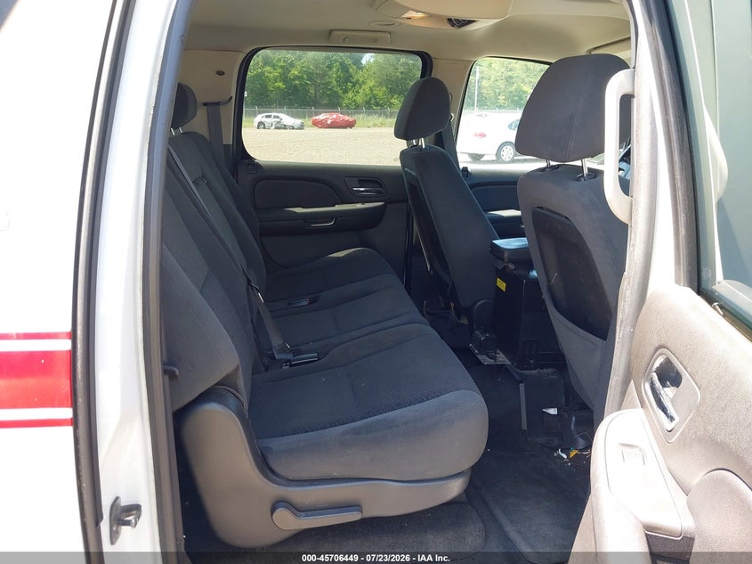 2007 CHEVROLET SUBURBAN 2500 auction photo 8