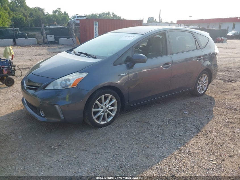 2012 Toyota Prius v (+), Normal Wear & Tear, IAAI, VIN JTDZN3EU7C3170686 — photo 2