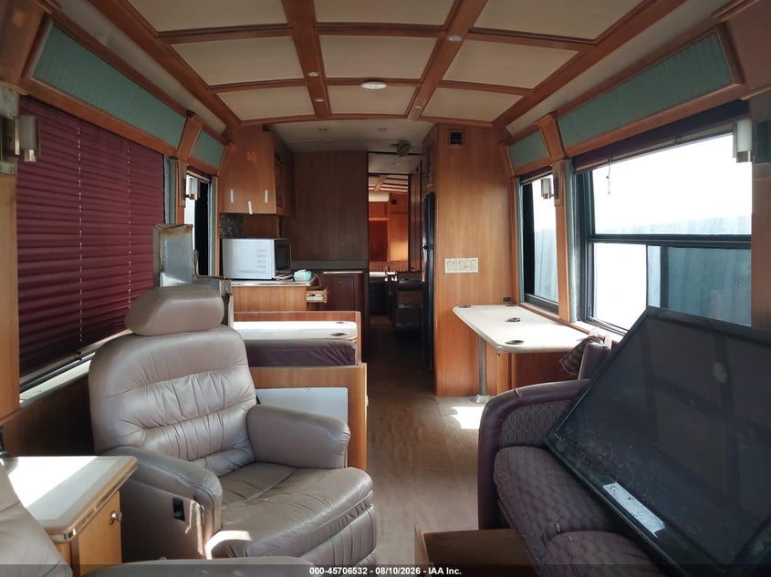 1998 MOTOR COACH INDUSTRIES TRANSIT BUS auction photo 8