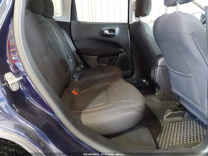 2018 JEEP COMPASS auction photo 8