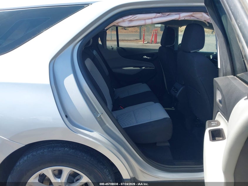 2018 CHEVROLET EQUINOX auction photo 8